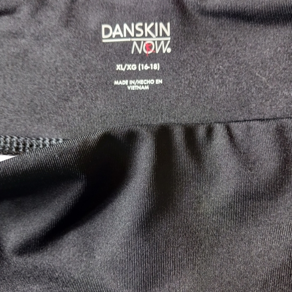 DANSKIN NOW DRI MORE ATHLETIC CAPRIS. SIZE XL - Picture 4 of 4